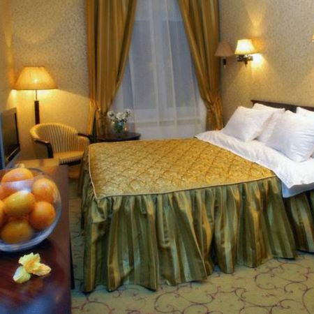 Royal Hotels And Spa Resorts Promenad Truskavets Luaran gambar