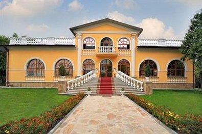 Royal Hotels And Spa Resorts Promenad Truskavets Luaran gambar
