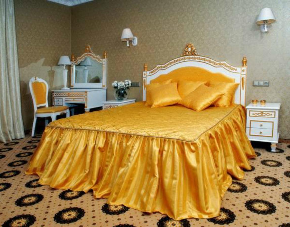 Royal Hotels And Spa Resorts Promenad Truskavets Luaran gambar