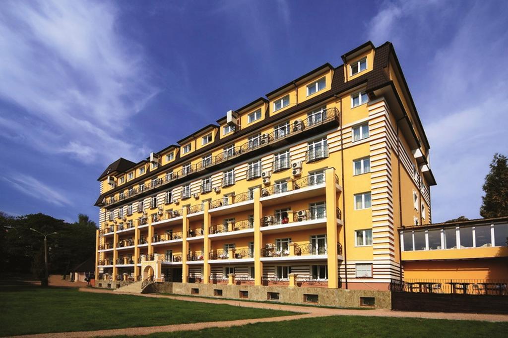 Royal Hotels And Spa Resorts Promenad Truskavets Luaran gambar